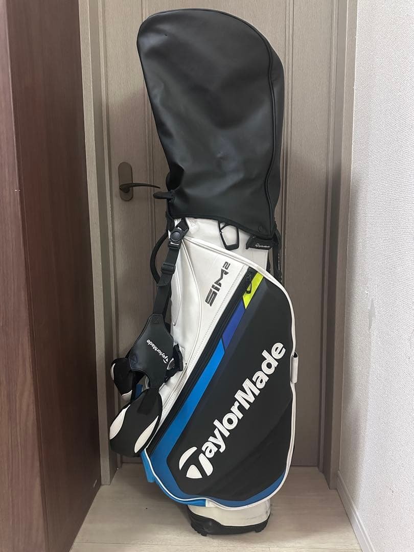 TaylorMade SIM2 キャディバッグ ホワイト/ブラック/ブルー
