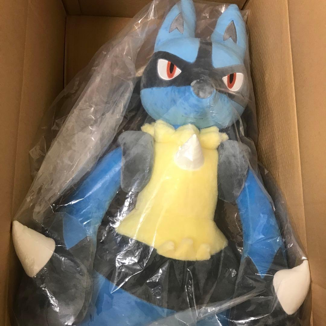 ポケモンセンター　受注生産品　等身大ルカリオ　ぬいぐるみ