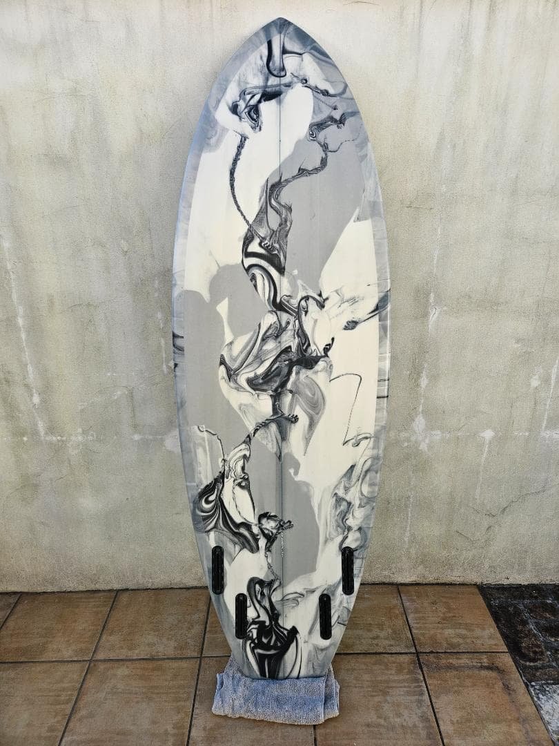 激安 マッカラム 5'10 クワッド ツイン mccallum高級オプション